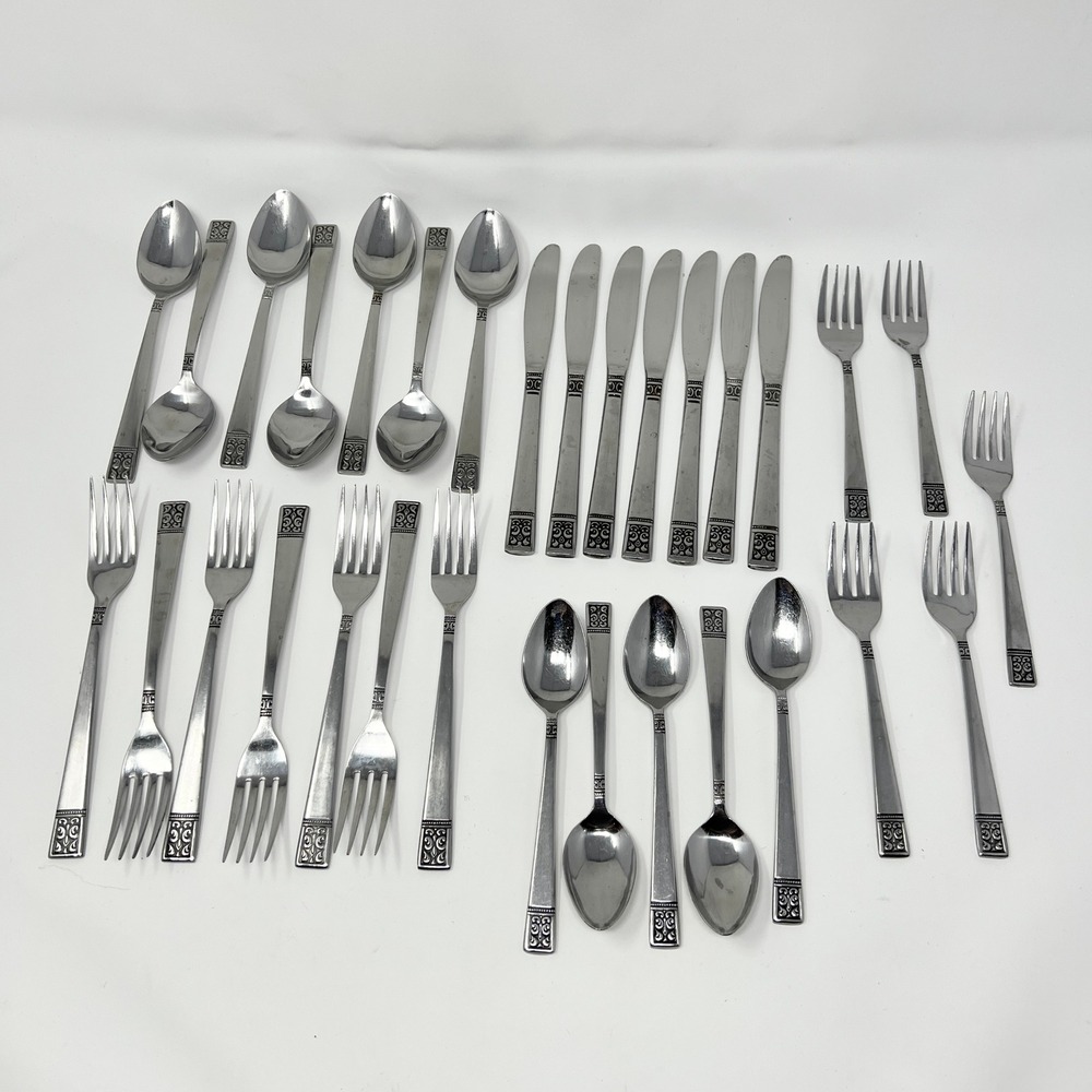 Vintage Custom Design CUD1 Stainless Japan Flatware Set 31 Pc MCM Scroll Pattern